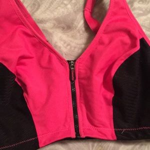 Sports bra